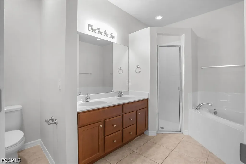 2303 SW 21st Terrace Cape Coral FL 33991