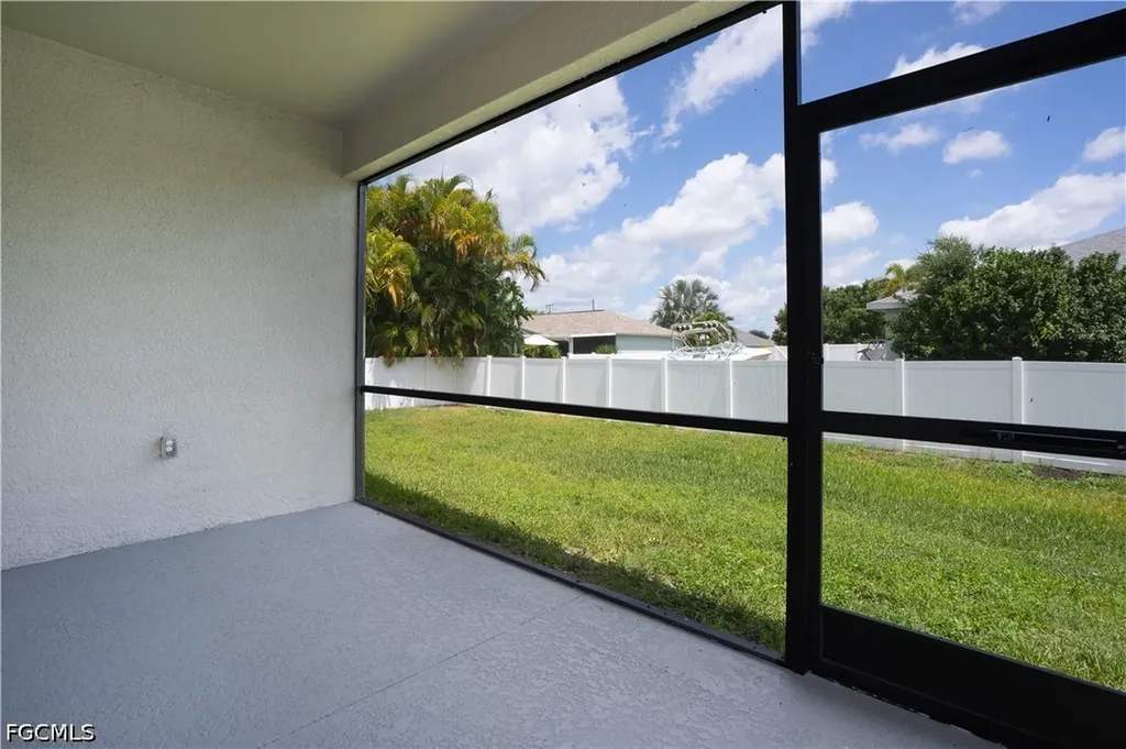 2303 SW 21st Terrace Cape Coral FL 33991