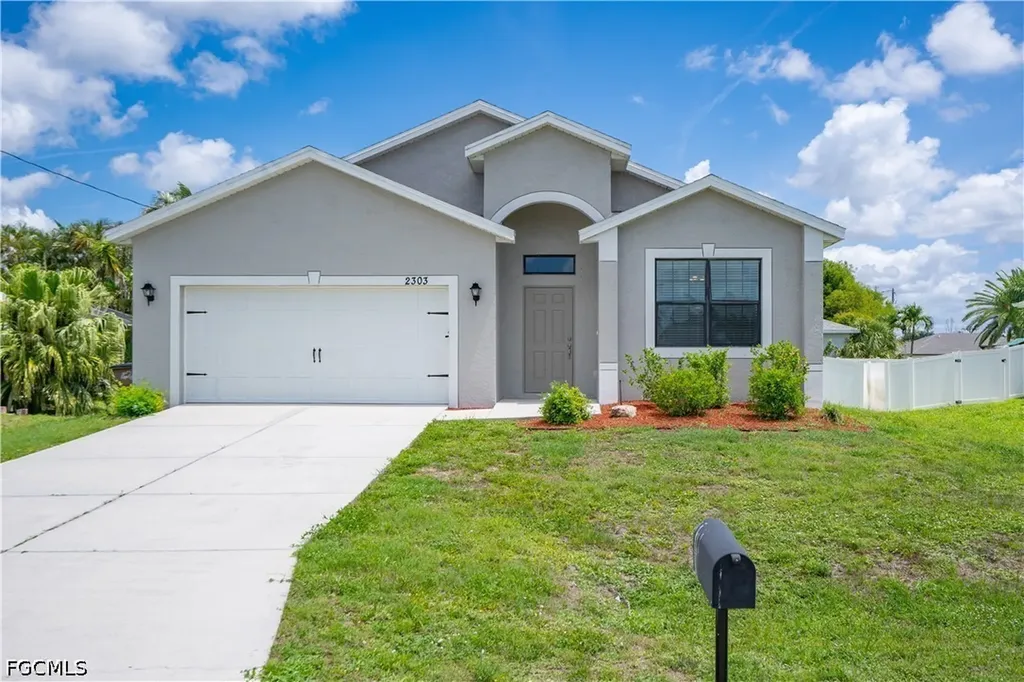 2303 SW 21st Terrace Cape Coral FL 33991
