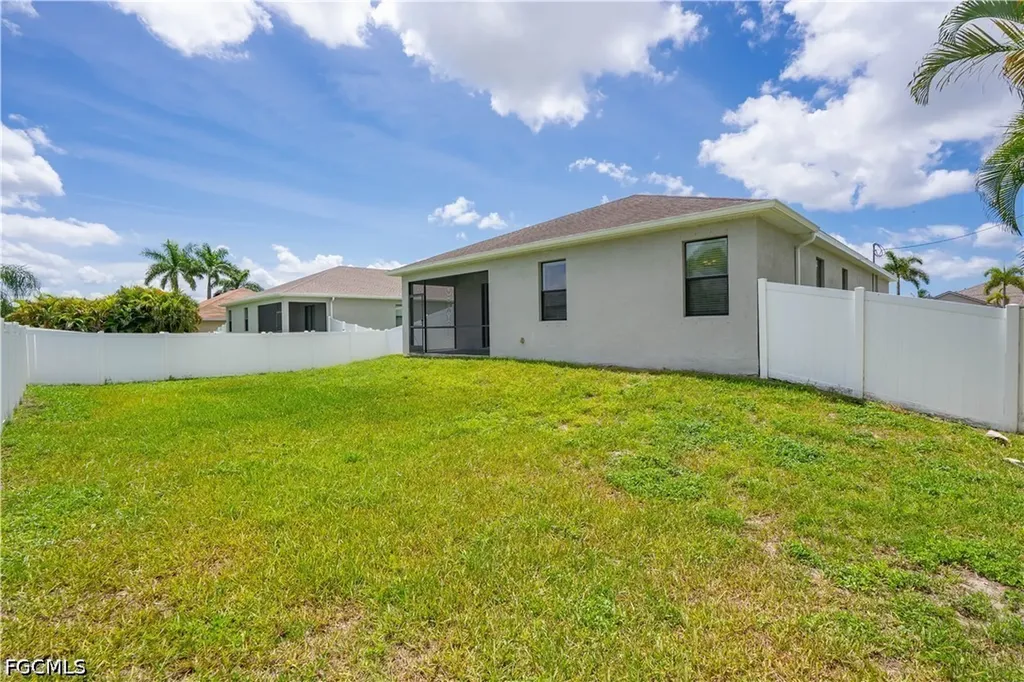 2303 SW 21st Terrace Cape Coral FL 33991