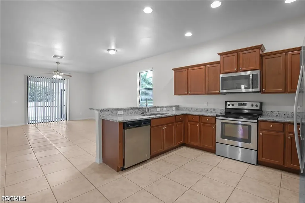 2303 SW 21st Terrace Cape Coral FL 33991