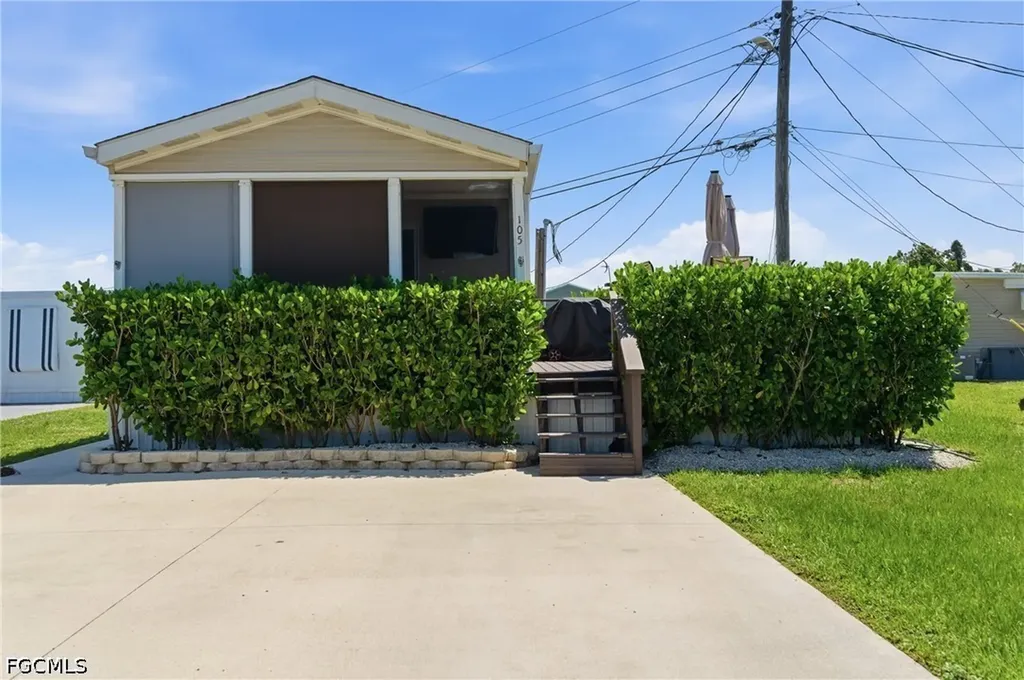 5558 Palm Beach Boulevard Fort Myers FL 33905