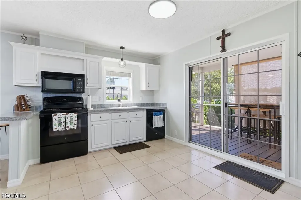 5558 Palm Beach Boulevard Fort Myers FL 33905