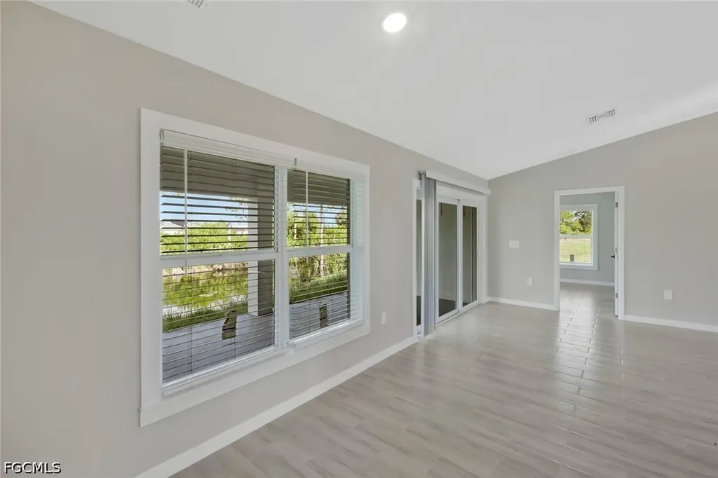 2014 Kismet Parkway W Cape Coral FL 33993