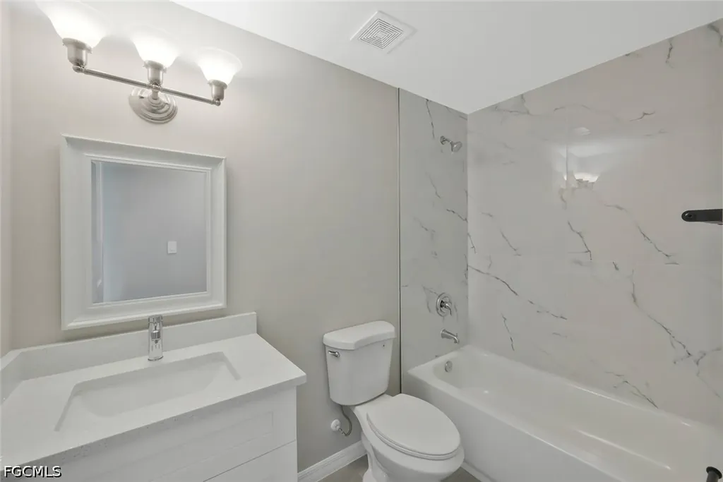2014 Kismet Parkway W Cape Coral FL 33993