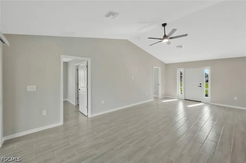 2014 Kismet Parkway W Cape Coral FL 33993