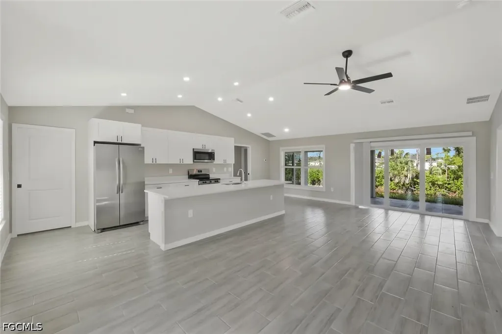 2014 Kismet Parkway W Cape Coral FL 33993