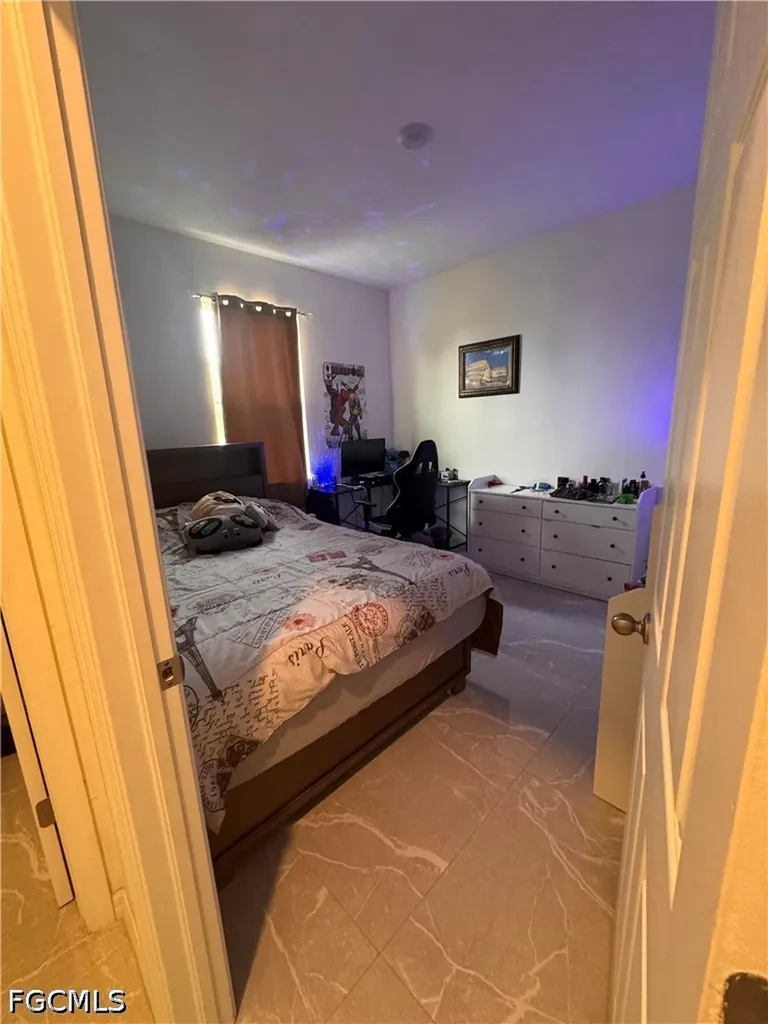 1820 NW 19th Avenue Cape Coral FL 33993
