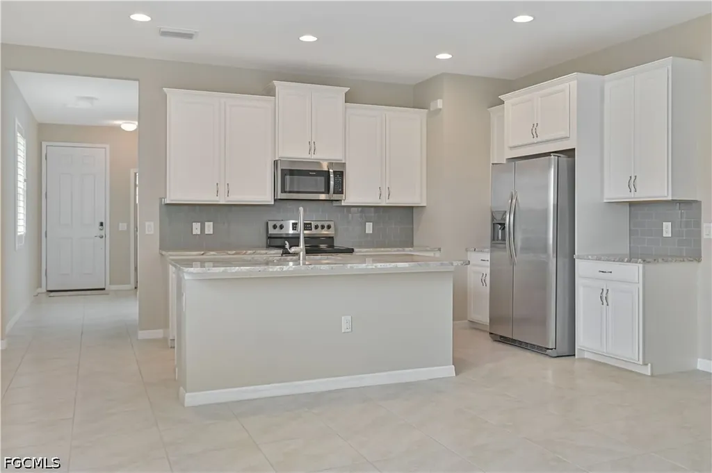 15169 Ligustrum Lane Alva FL 33920