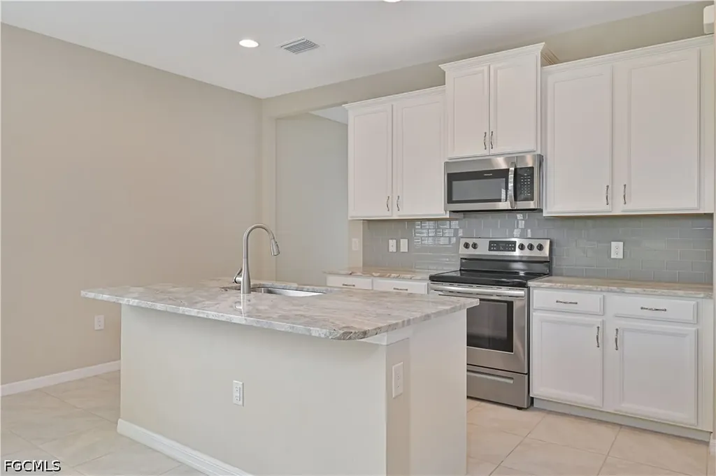 15169 Ligustrum Lane Alva FL 33920