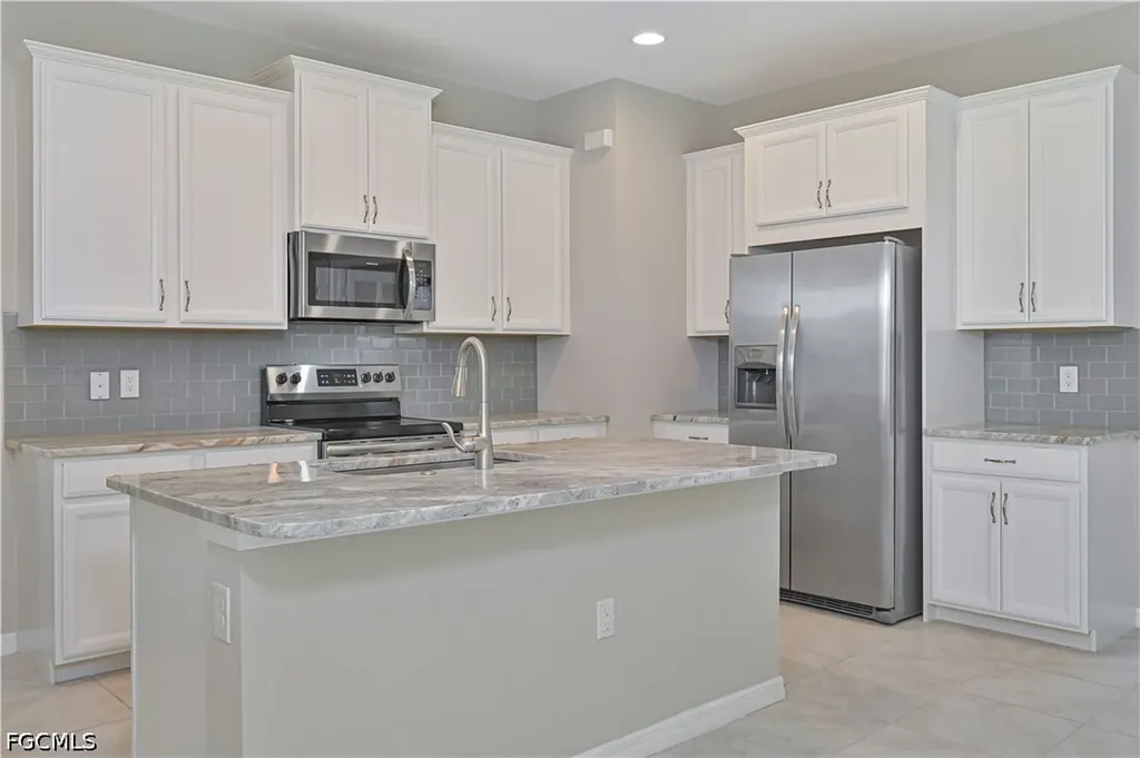 15169 Ligustrum Lane Alva FL 33920