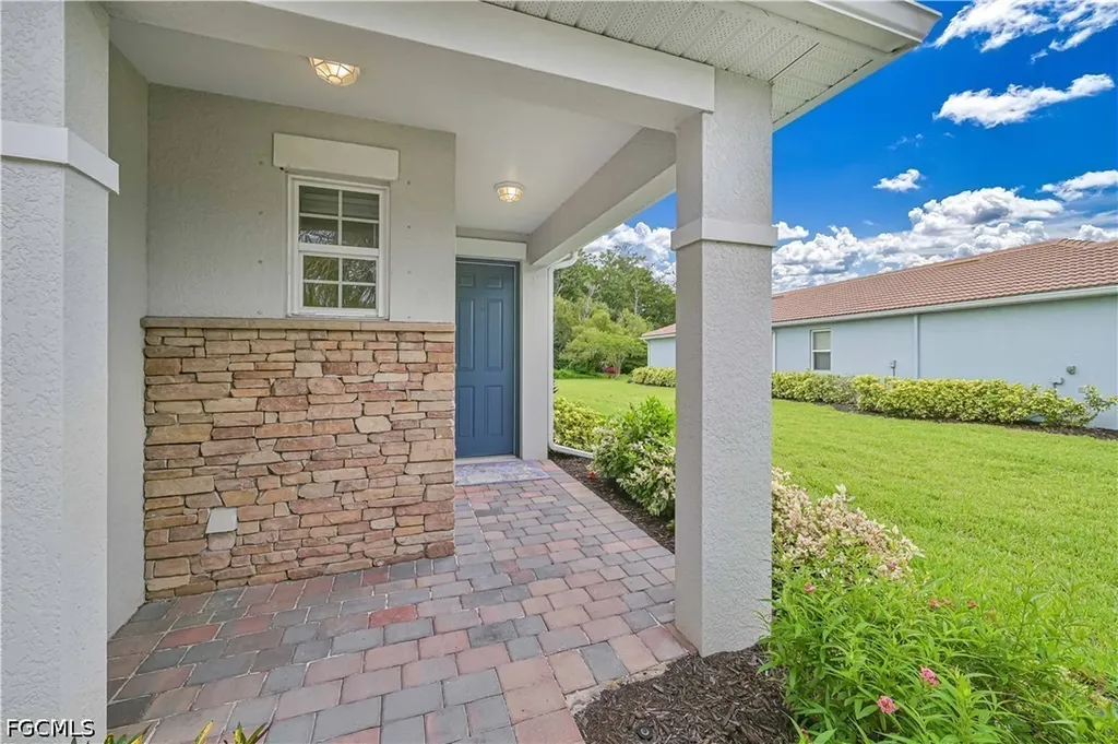 15169 Ligustrum Lane Alva FL 33920