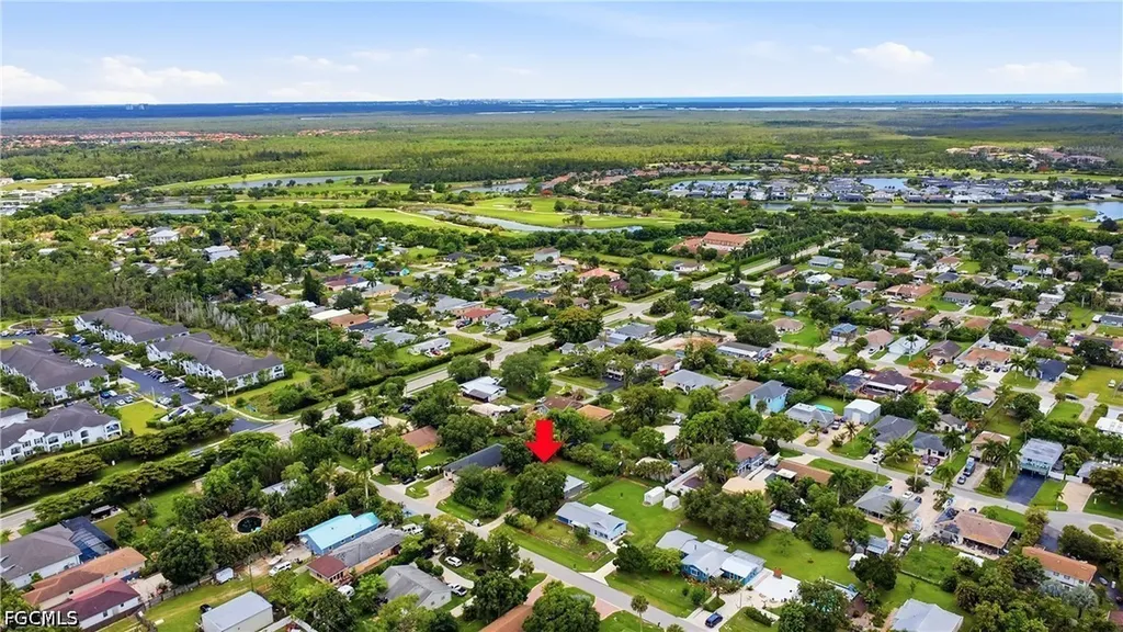 133 2nd Street Naples FL 34113