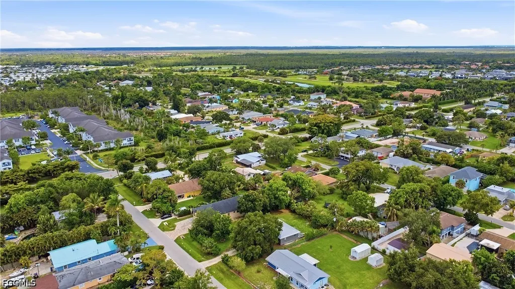 133 2nd Street Naples FL 34113