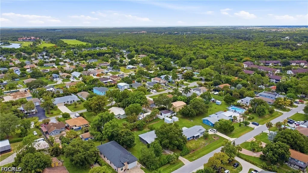 133 2nd Street Naples FL 34113