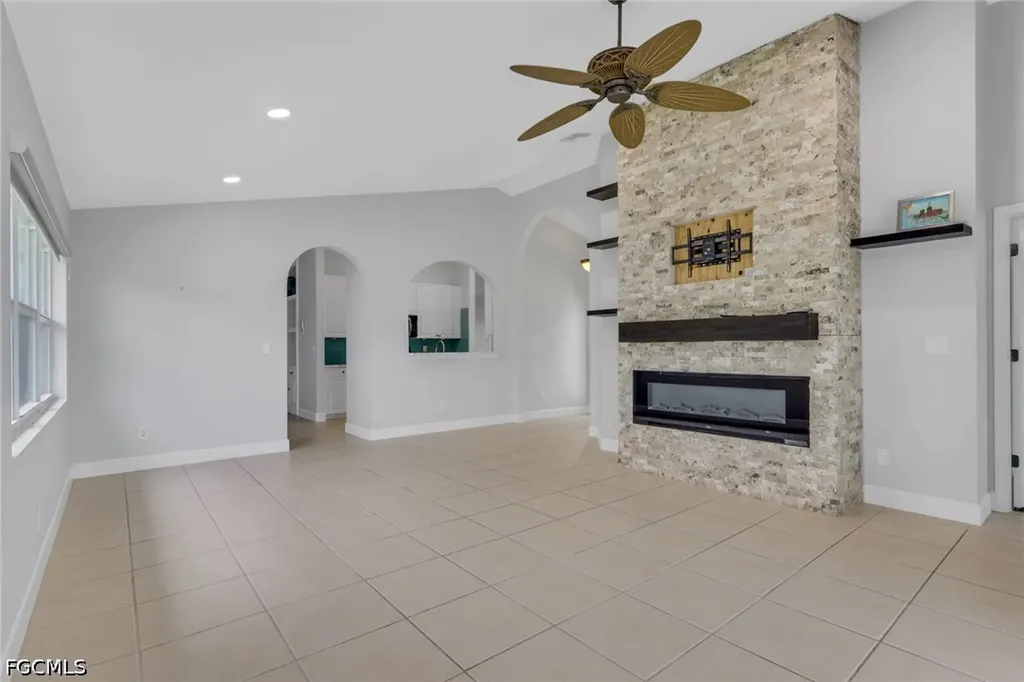 2232 Summersweet Drive Alva FL 33920