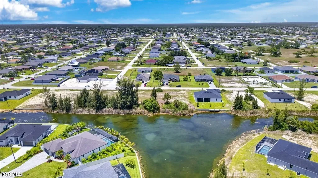 2108 NW 21st Street Cape Coral FL 33993