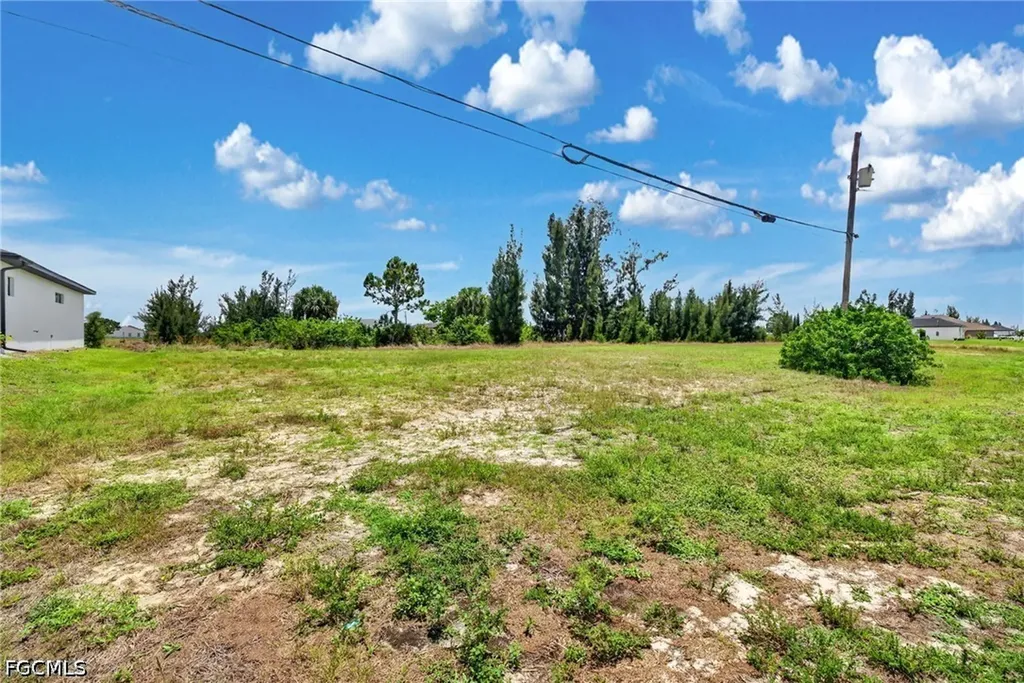 2108 NW 21st Street Cape Coral FL 33993