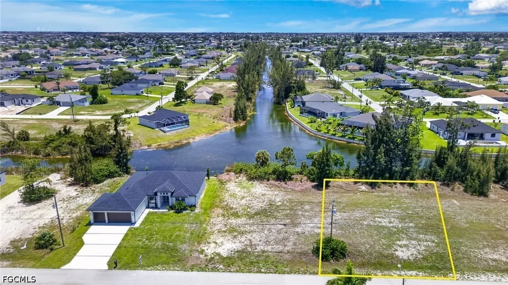 2108 NW 21st Street Cape Coral FL 33993