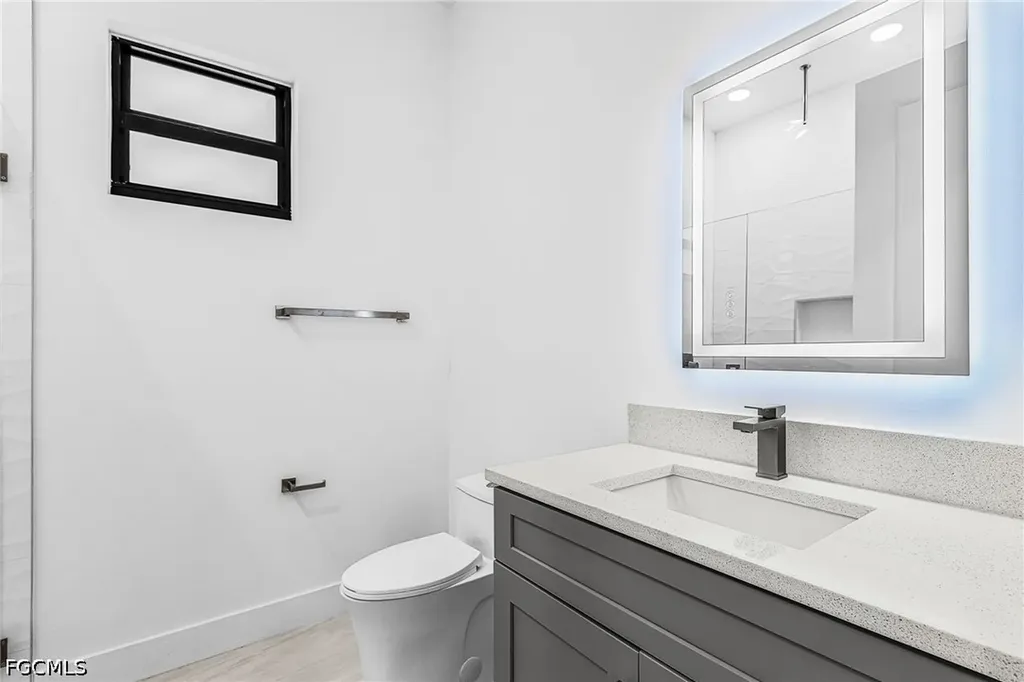1229 NW 37th Place Cape Coral FL 33993