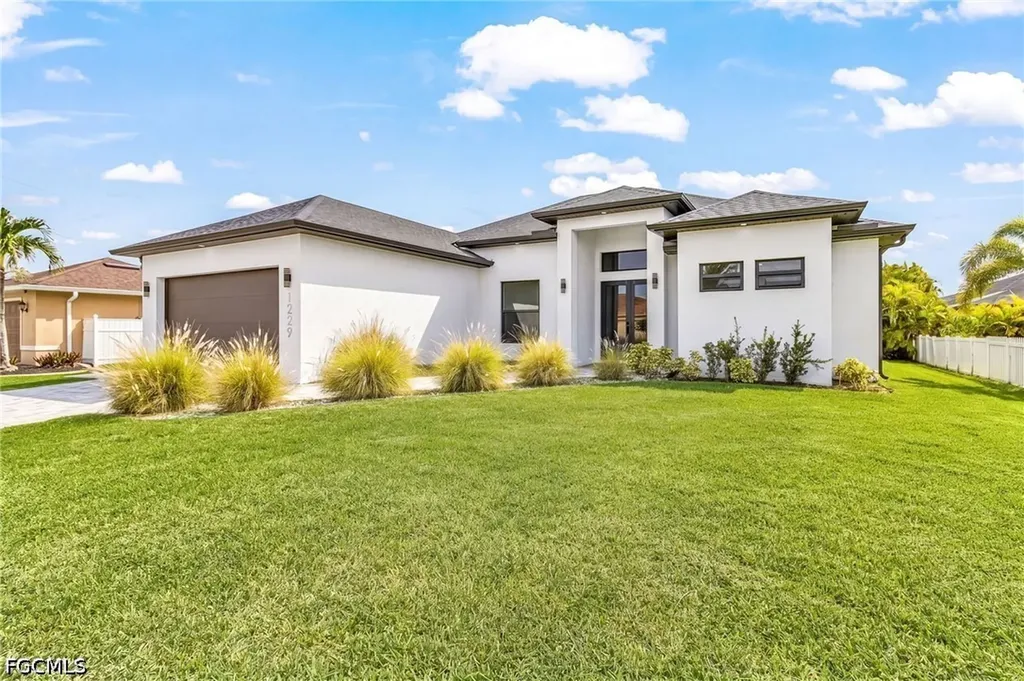 1229 NW 37th Place Cape Coral FL 33993