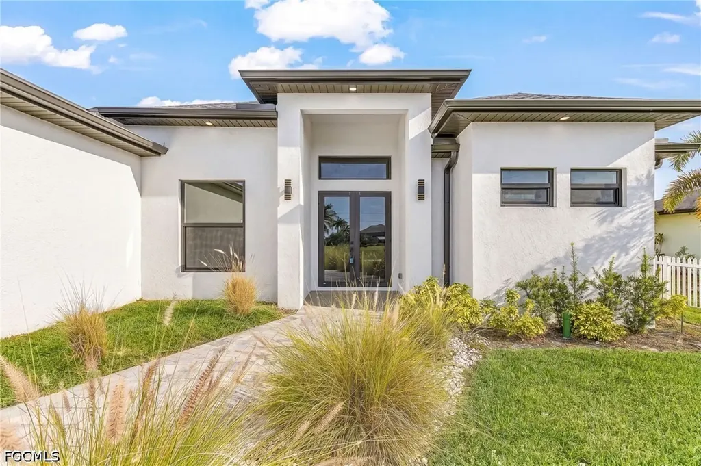 1229 NW 37th Place Cape Coral FL 33993