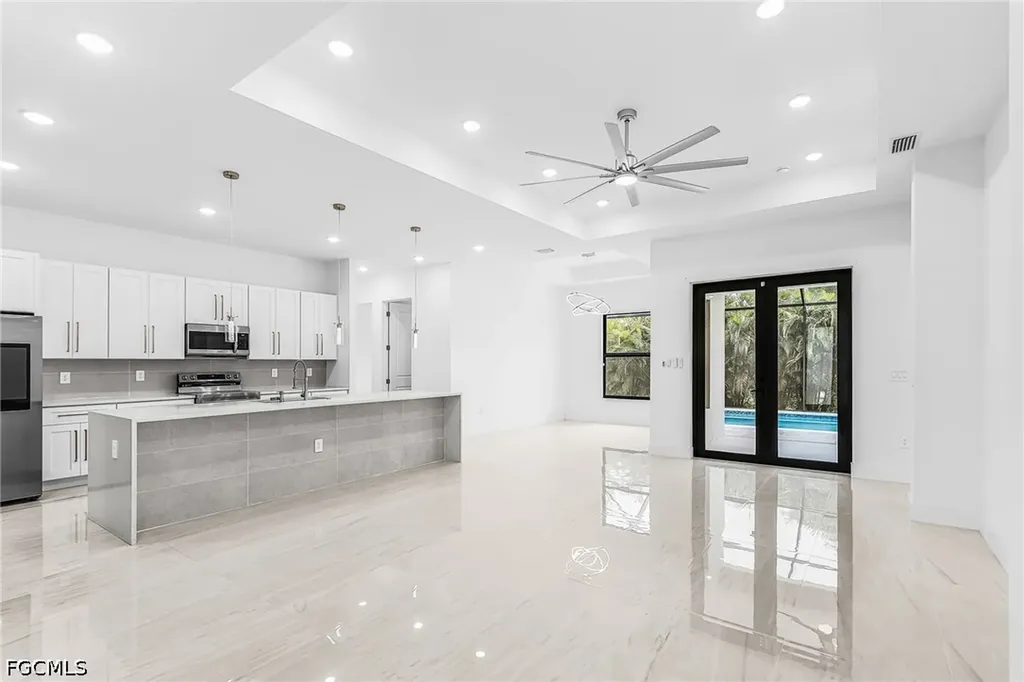 1229 NW 37th Place Cape Coral FL 33993