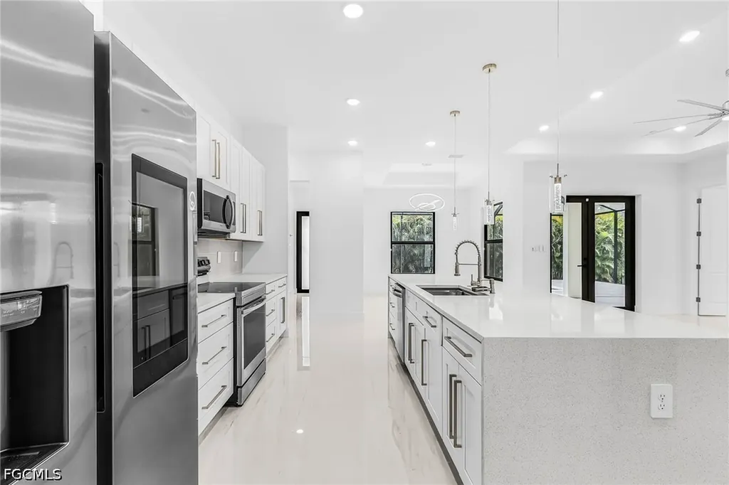 1229 NW 37th Place Cape Coral FL 33993