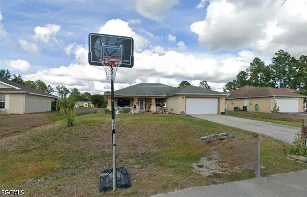 3606 5th Street SW Lehigh Acres FL 33976