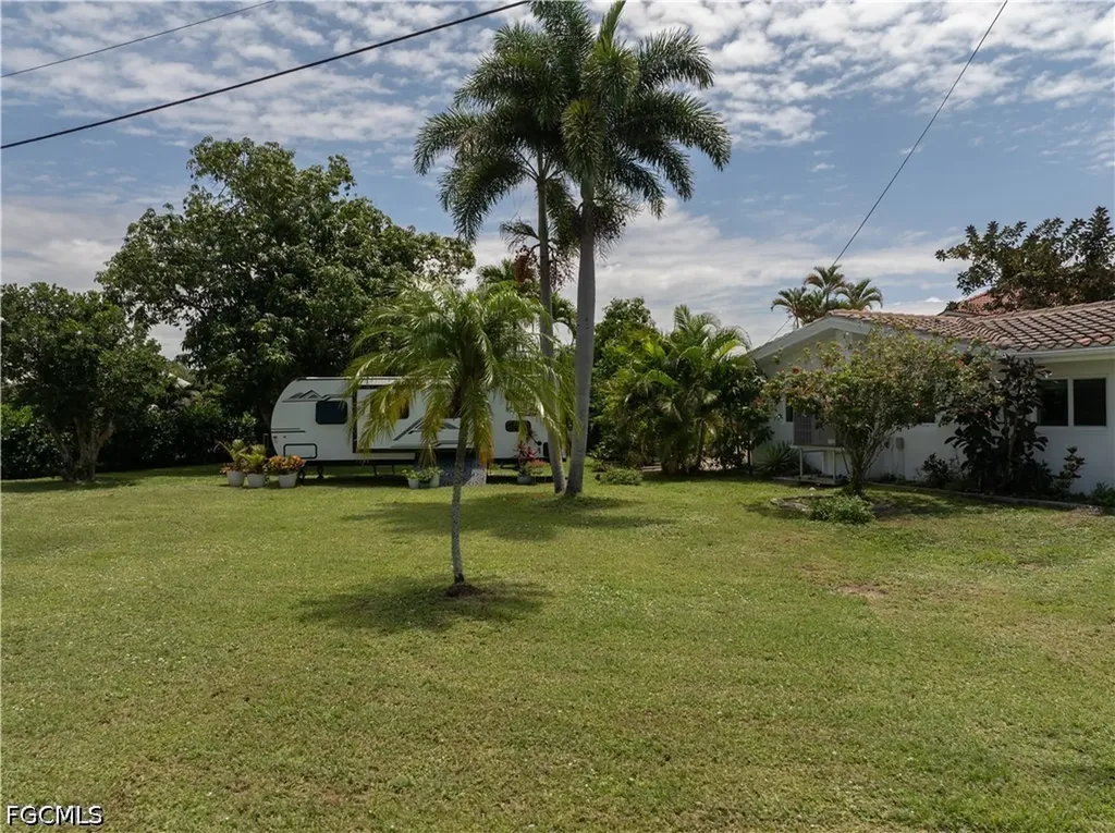 1300 Thompson Street North Fort Myers FL 33903