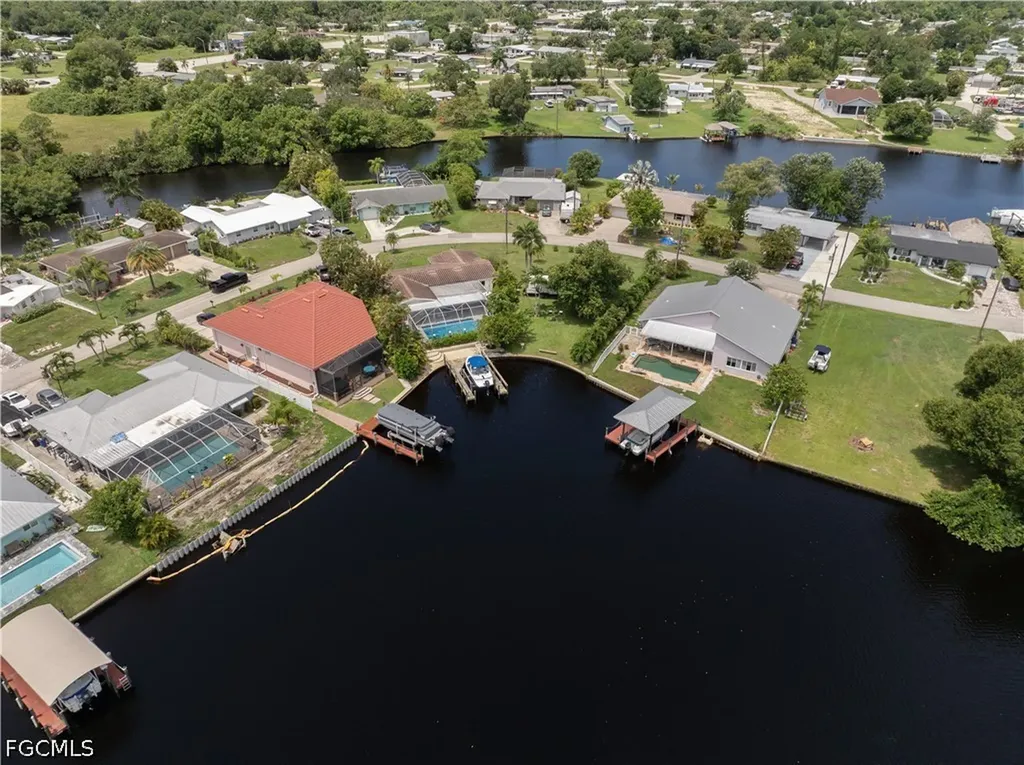 1300 Thompson Street North Fort Myers FL 33903