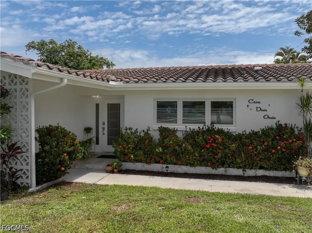 1300 Thompson Street North Fort Myers FL 33903