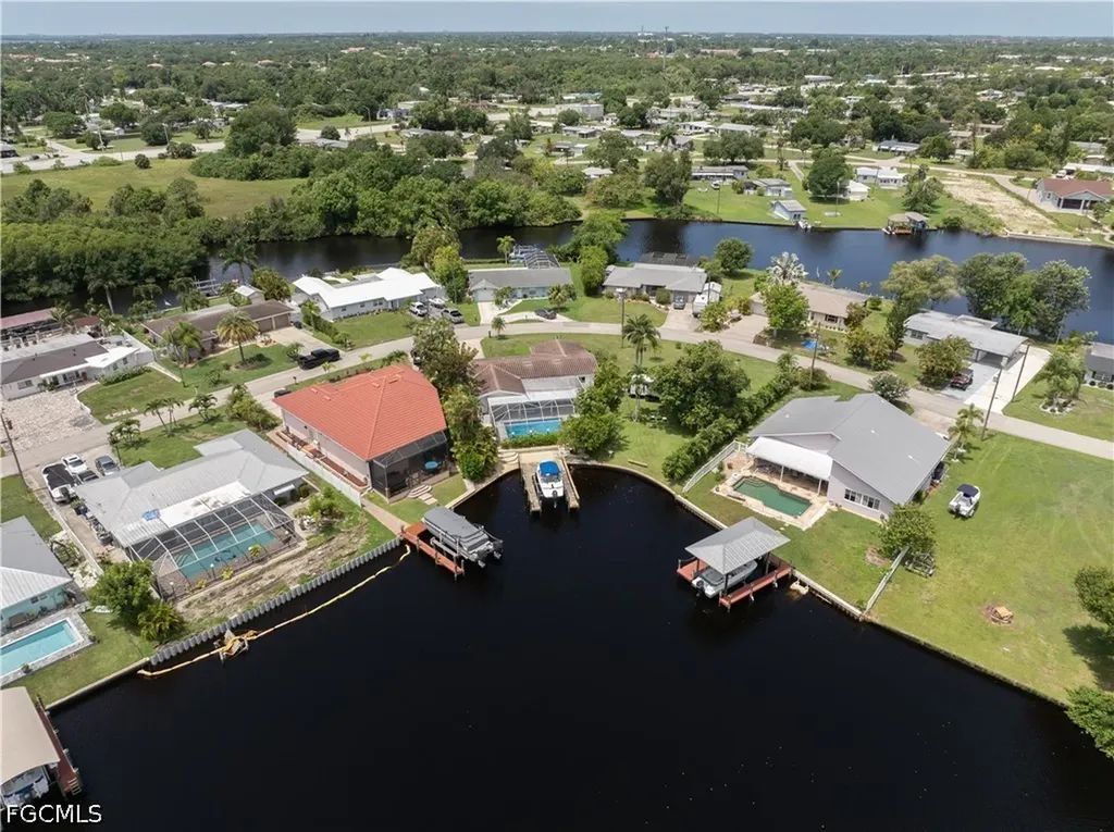 1300 Thompson Street North Fort Myers FL 33903