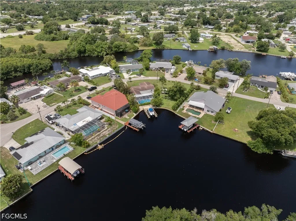 1300 Thompson Street North Fort Myers FL 33903