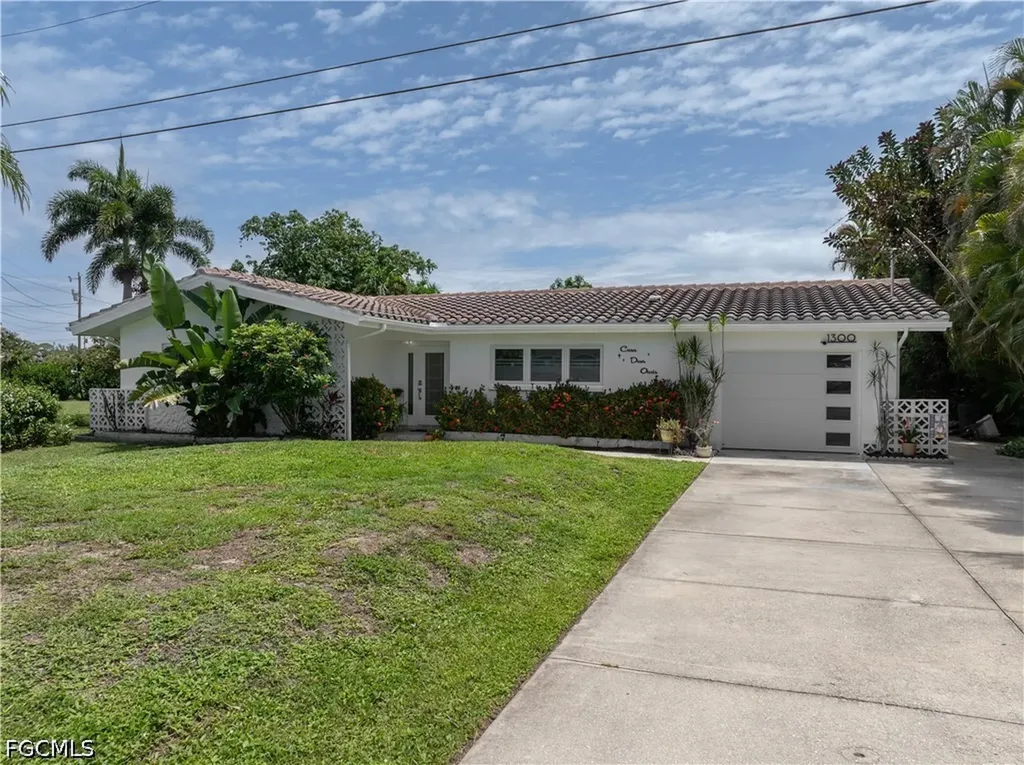 1300 Thompson Street North Fort Myers FL 33903