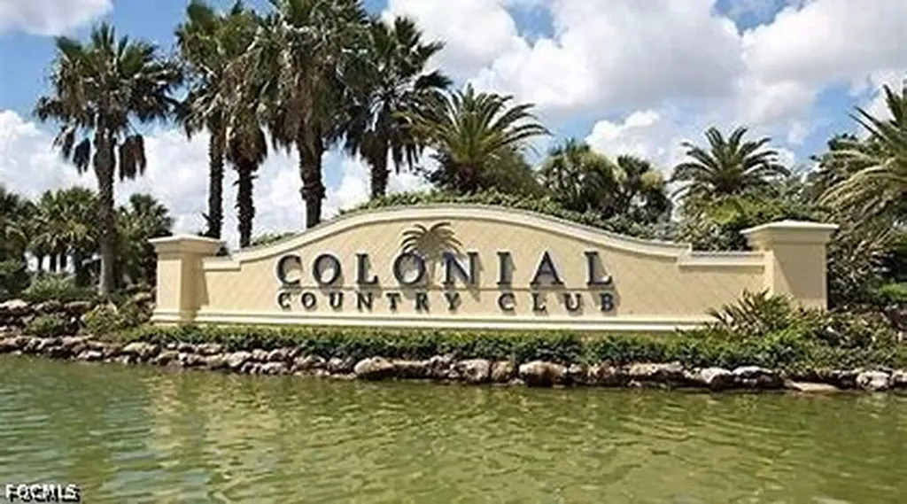 10111 Colonial Country Club Boulevard Fort Myers FL 33913