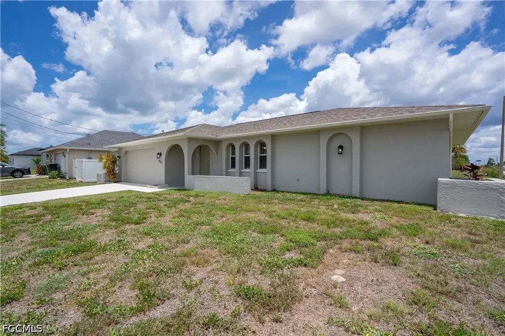 1601 NW 16th Terrace Cape Coral FL 33993