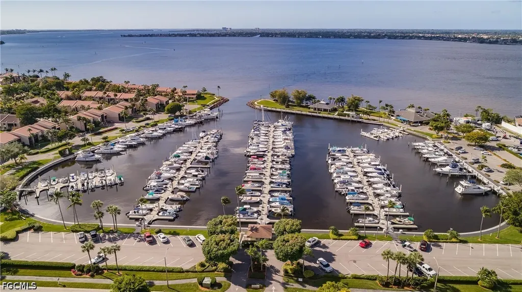 9900 Sunset Cove Lane Fort Myers FL 33919