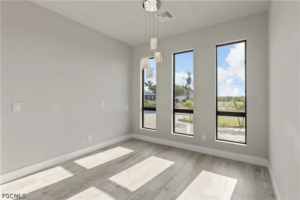 3311 Surfside Boulevard Cape Coral FL 33914
