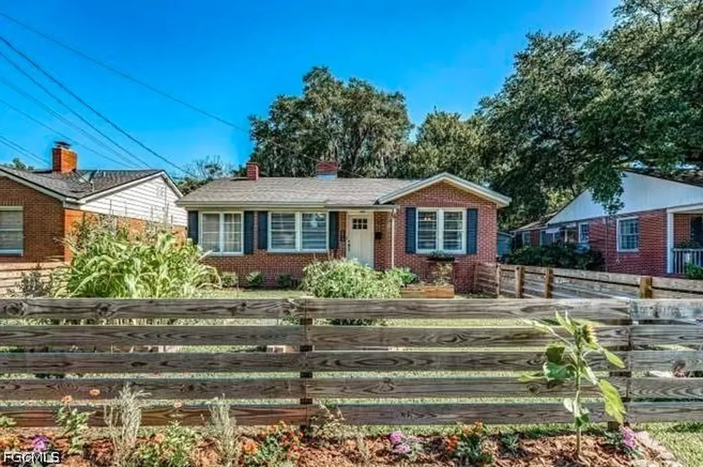 4819 Attleboro Street Jacksonville FL 32205