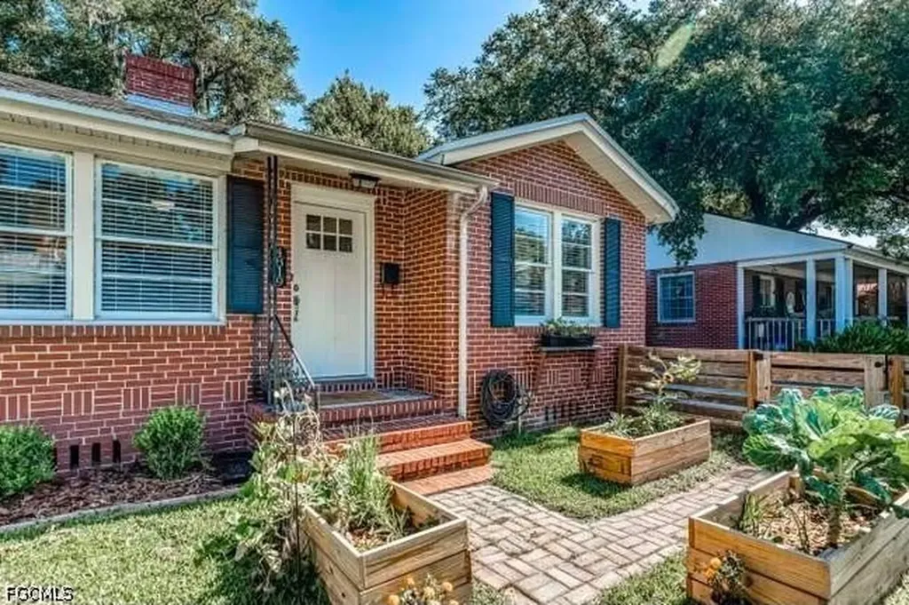 4819 Attleboro Street Jacksonville FL 32205