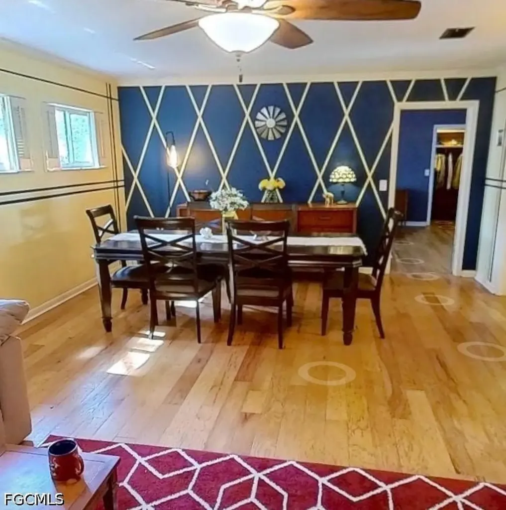 711 NE 6th Place Gainesville FL 32601
