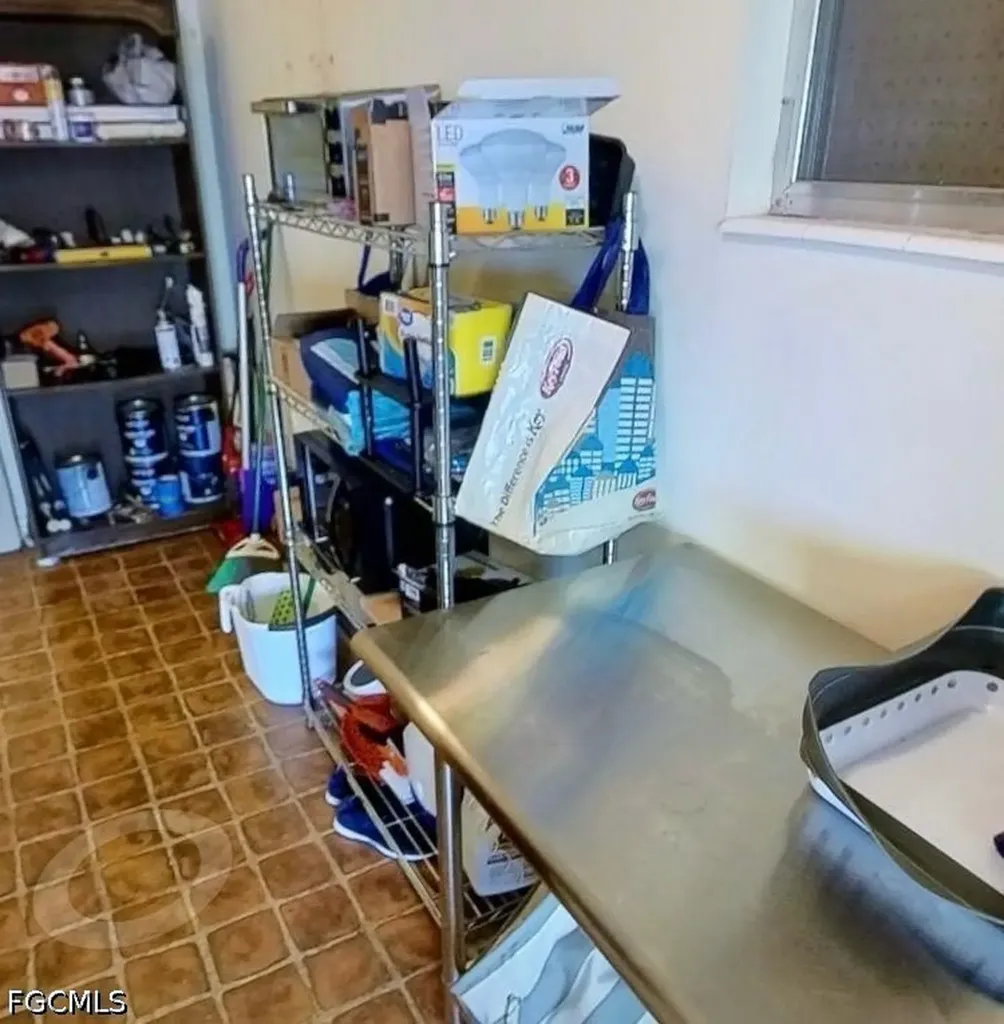 711 NE 6th Place Gainesville FL 32601