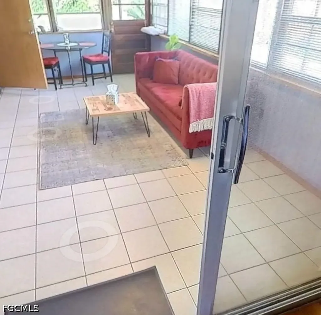711 NE 6th Place Gainesville FL 32601