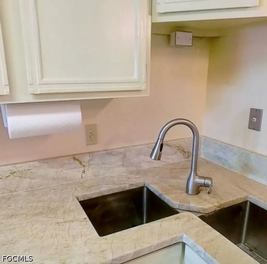 711 NE 6th Place Gainesville FL 32601