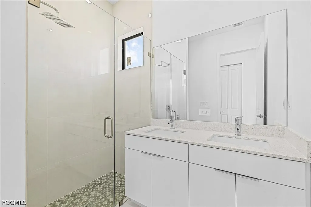 231 NW 27th Avenue Cape Coral FL 33993