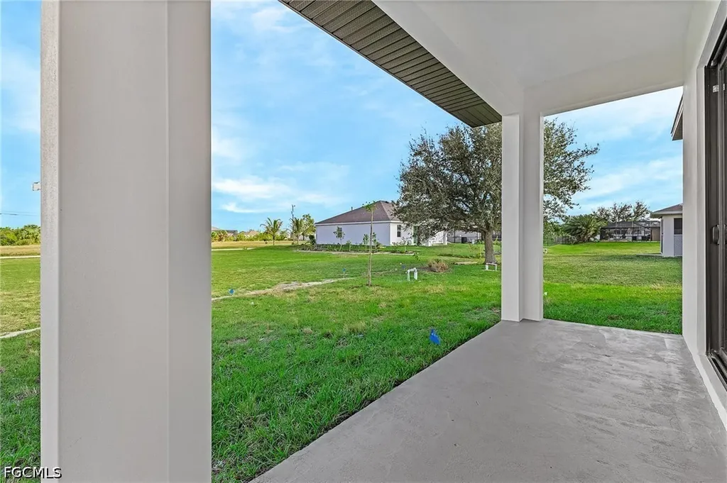 231 NW 27th Avenue Cape Coral FL 33993