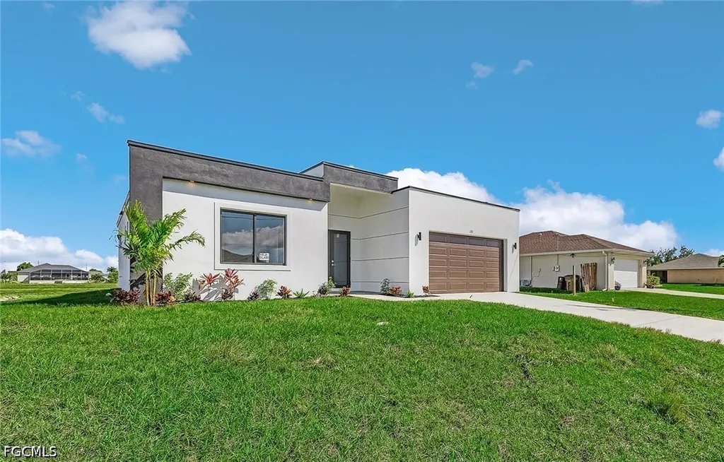 231 NW 27th Avenue Cape Coral FL 33993