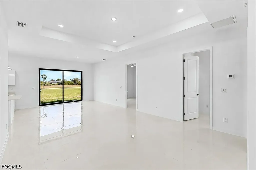231 NW 27th Avenue Cape Coral FL 33993