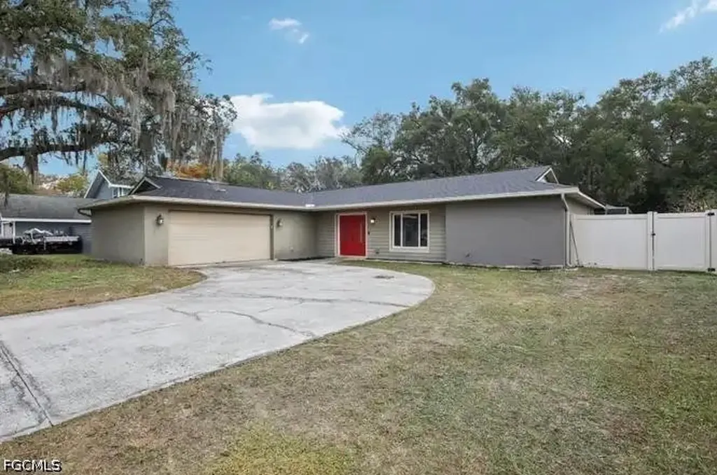 14107 Briarthorn Drive N Tampa FL 33625